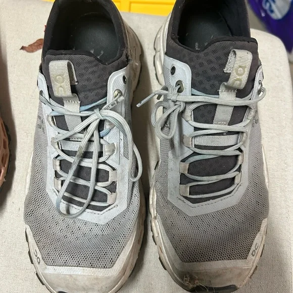 On Cloud ON Running Shoes in Pink and Gray - Picture 7 of 9